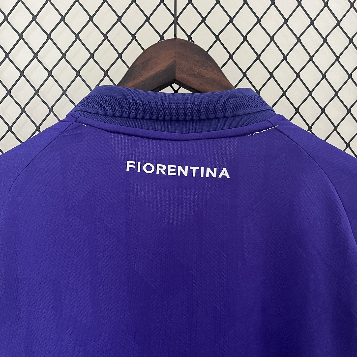 Fiorentina Equipamento Principal 2024/25 6