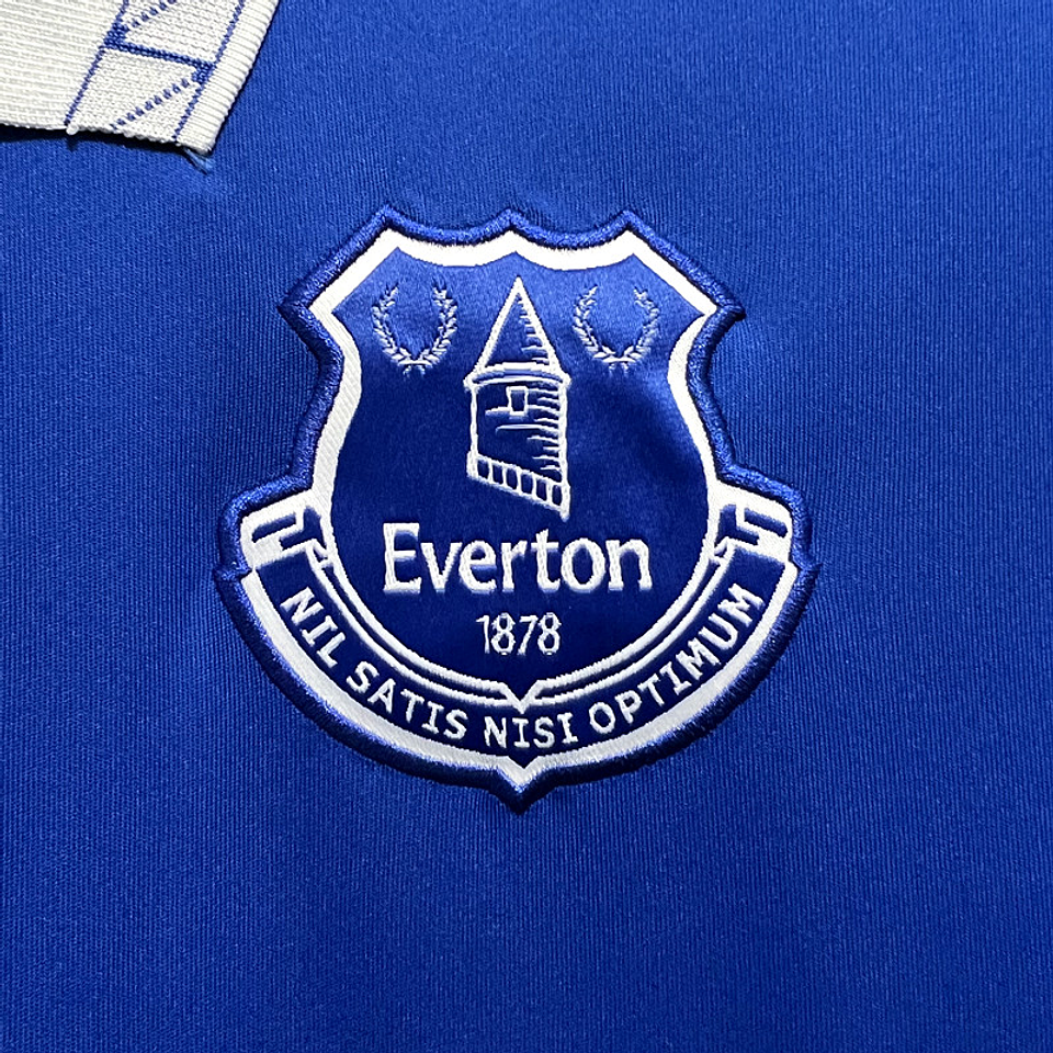 Everton Equipamento Principal 2023/24 3