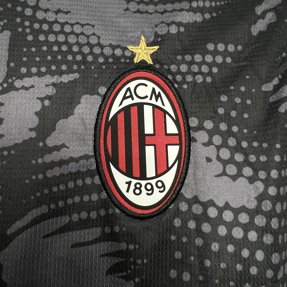 Milan Equipamento Guarda-Redes 2024/25 3