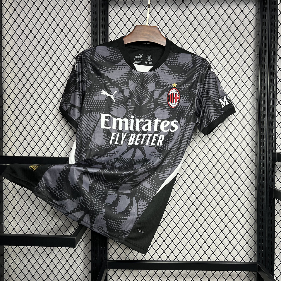 Milan Equipamento Guarda-Redes 2024/25 1