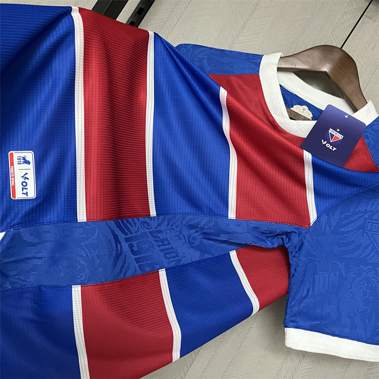 Fortaleza Equipamento Principal 2024/25 7