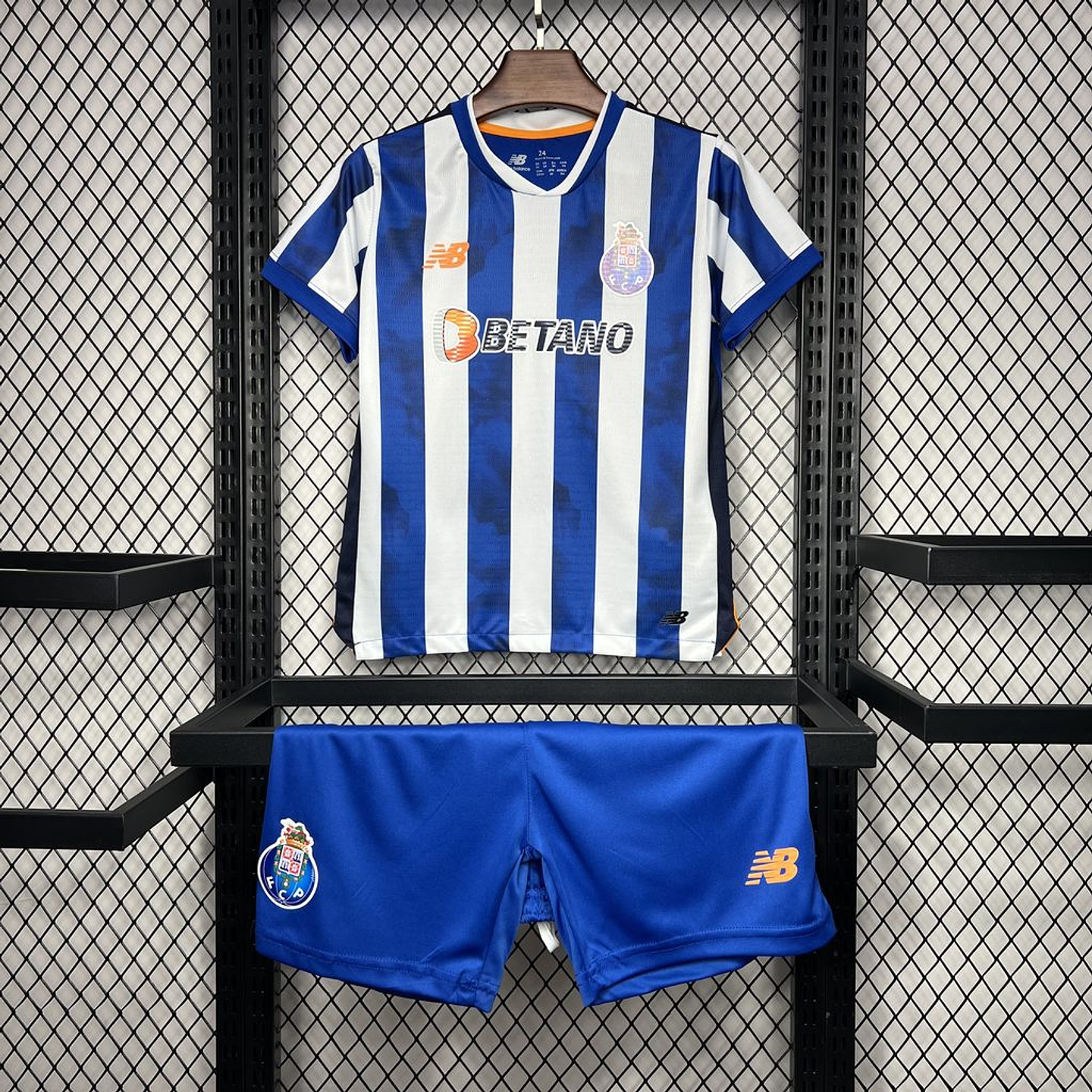 Porto Equipamento Alternativo 2024/25 Kit Criança  1