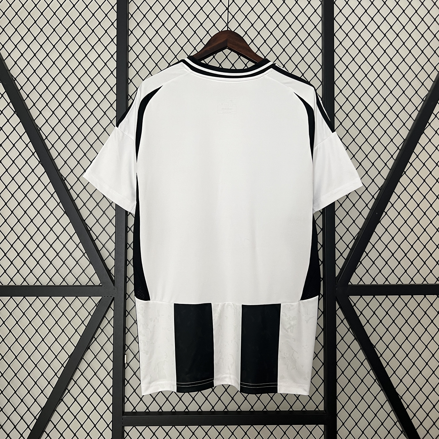 Juventus Equipamento Principal 2024/25 2
