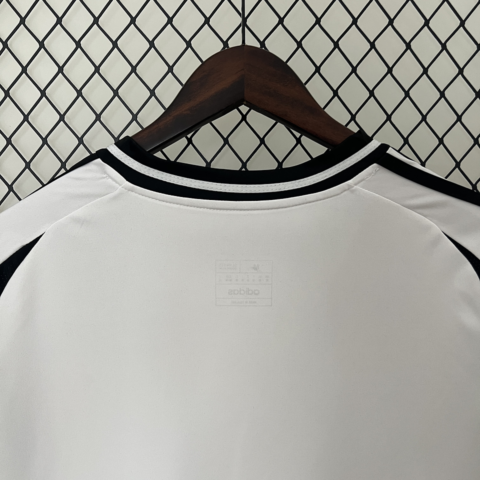 Juventus Equipamento Principal 2024/25 6