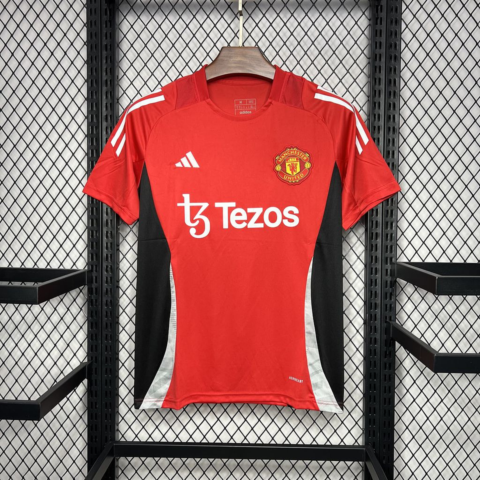 Manchester United Equipamento Pré-Jogo 2024/25 7