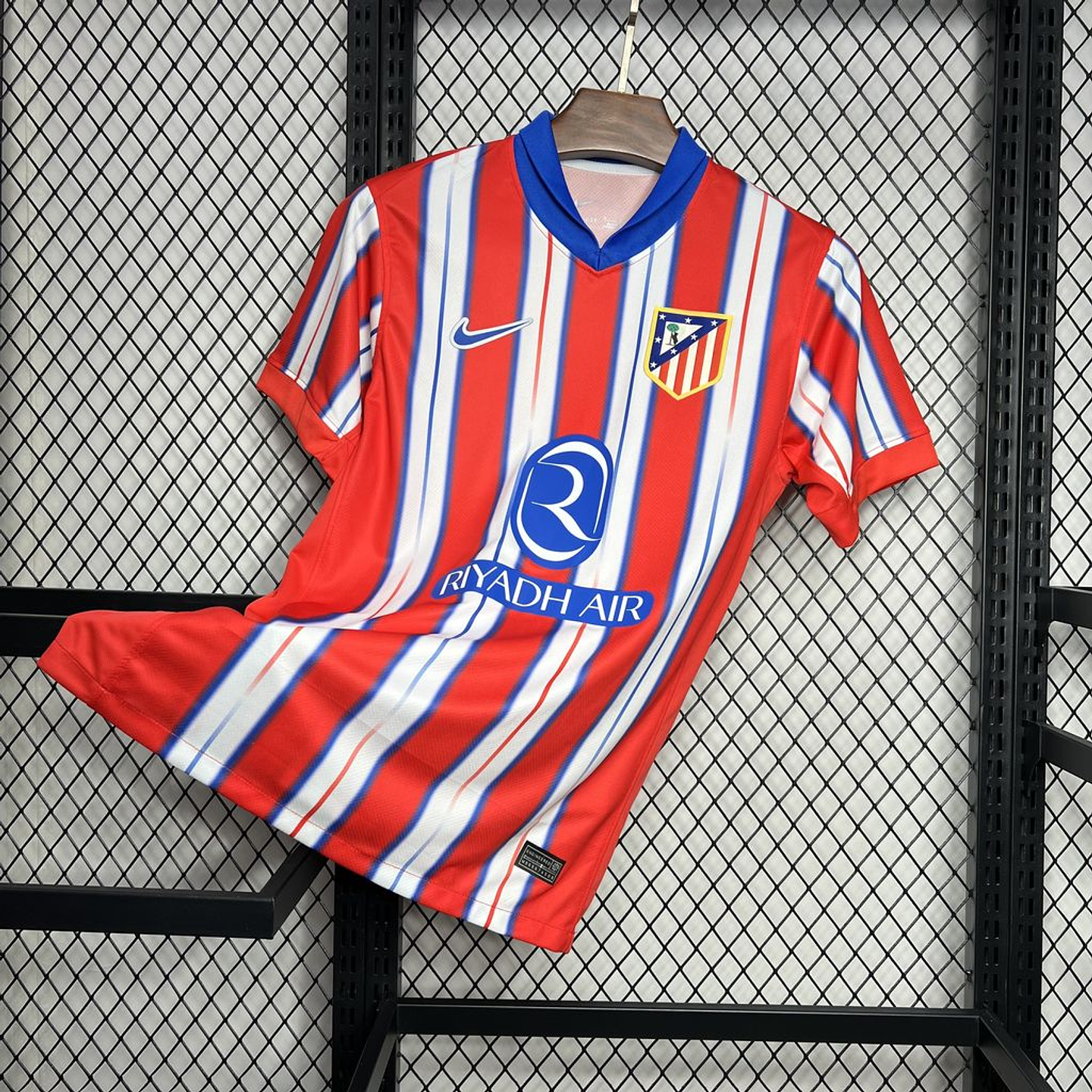 Atlético Madrid Equipamento Principal 2024/25 1