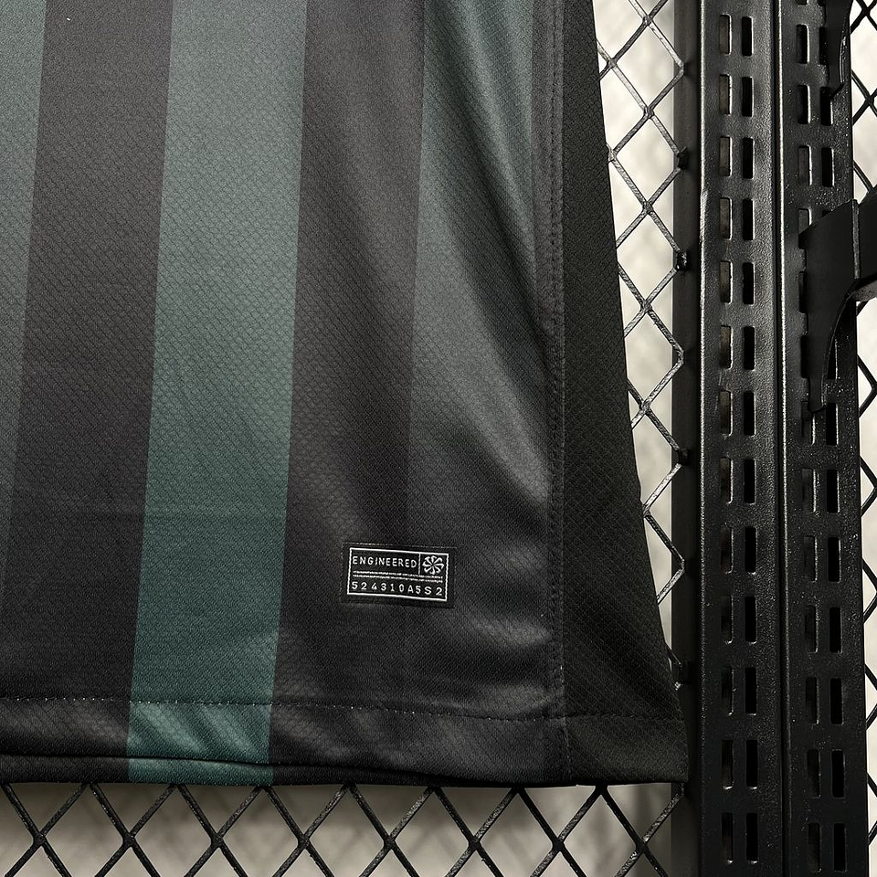 Wolfsburg Equipamento Secundário 2024/25 5