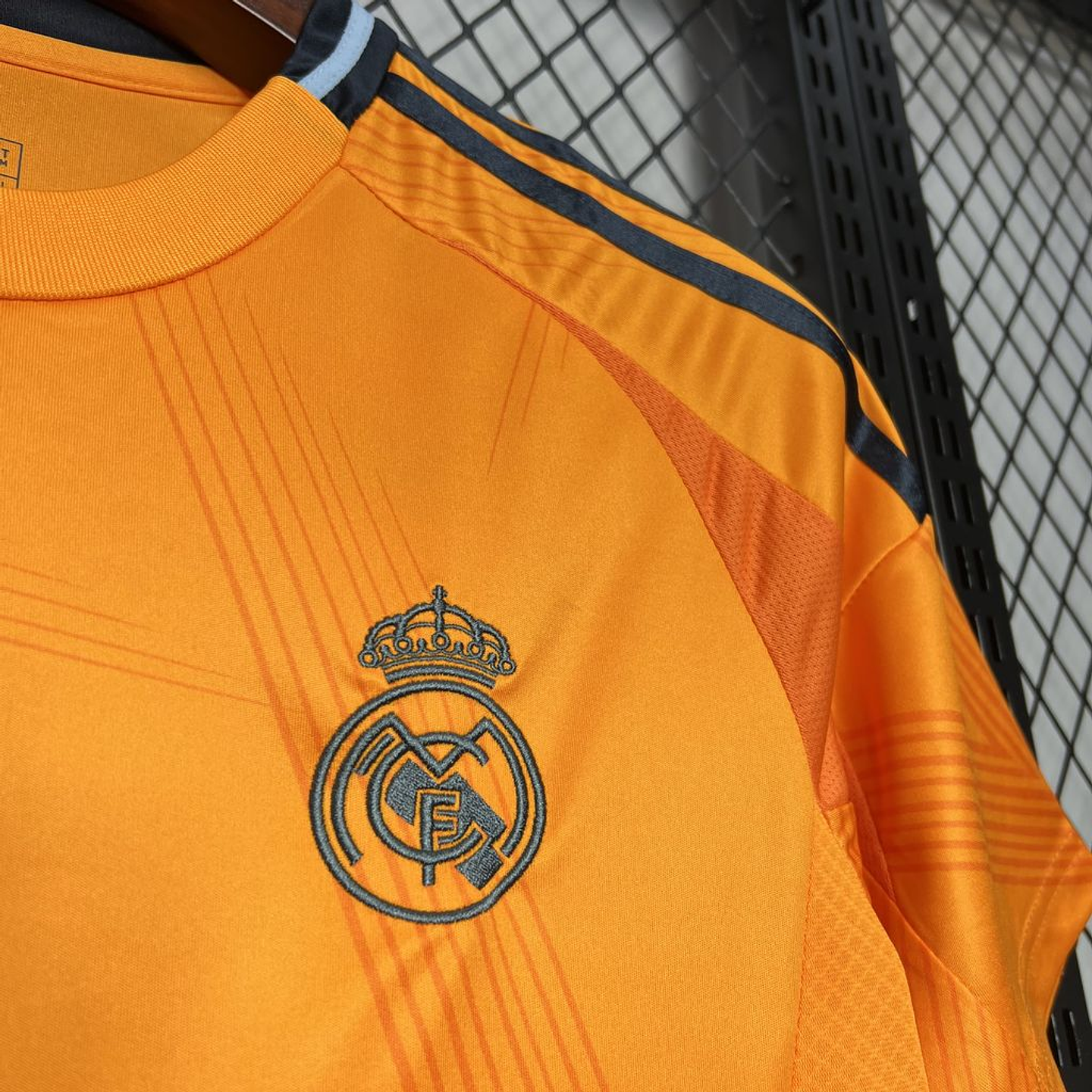 Real Madrid Equipamento Alternativo 2024/25 3