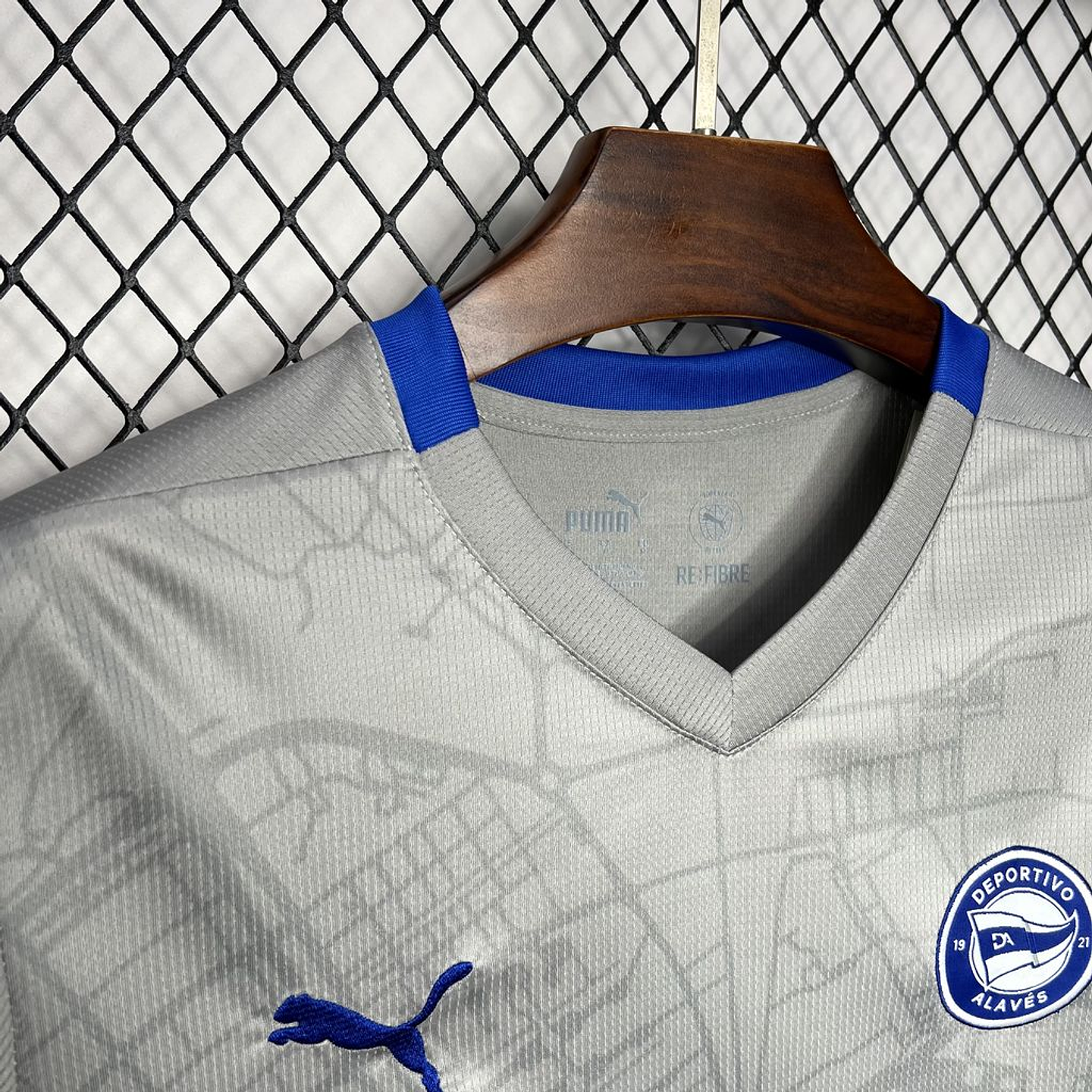 Deportivo Alavés Equipamento Secundário 2024/25 5
