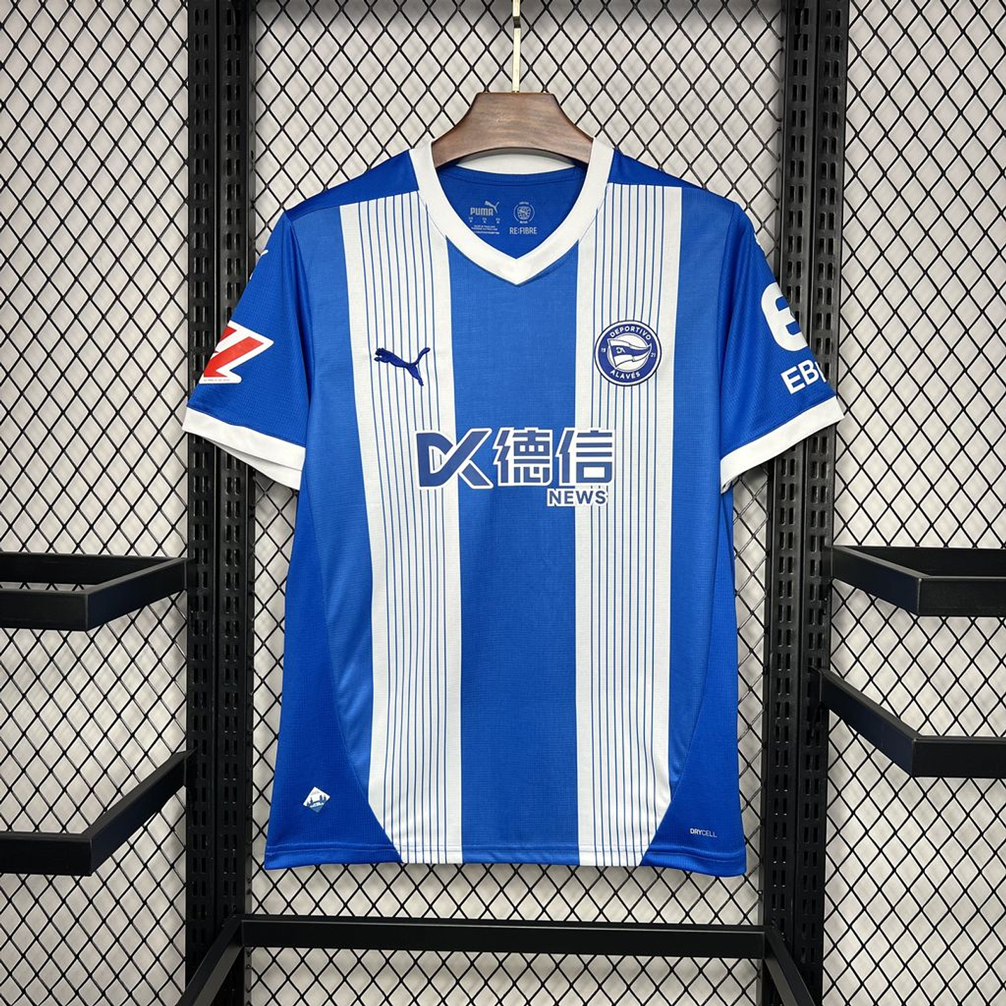 Deportivo Alavés Equipamento Principal 2024/25 12