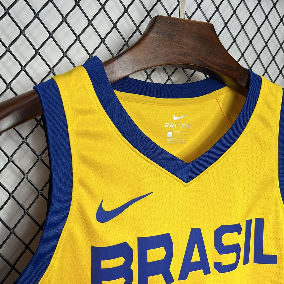 Brasil Equipamento Principal 2024/25 3