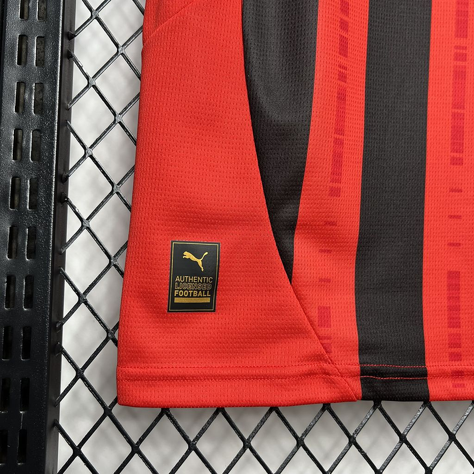 Milan Equipamento Principal 2024/25 8