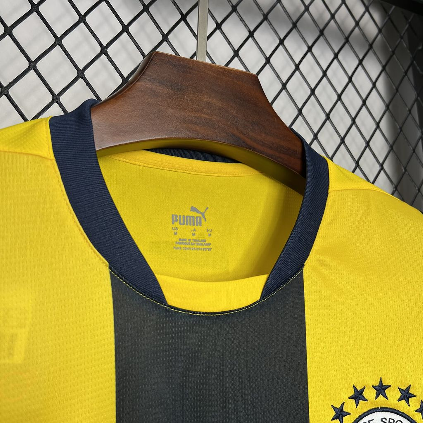 Fenerbahçe Equipamento Principal 2024/25 5