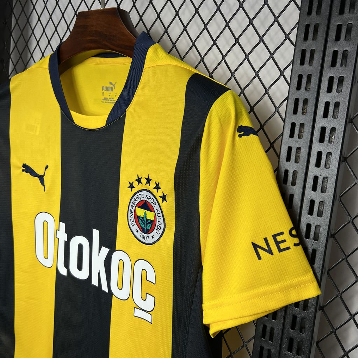 Fenerbahçe Equipamento Principal 2024/25 7