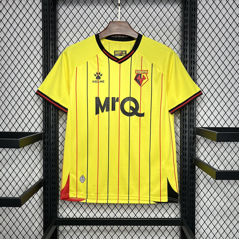 Watford Equipamento Principal 2024/25 7