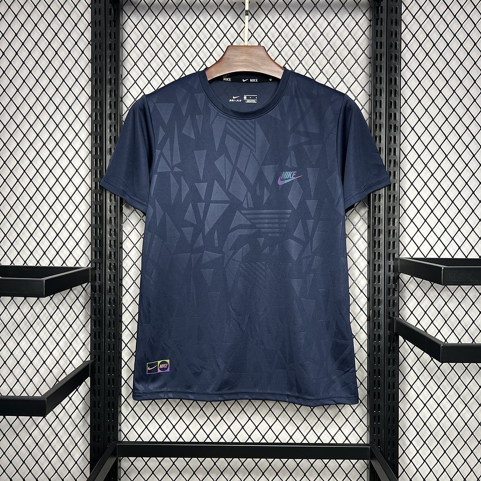 Nike T-Shirt 4