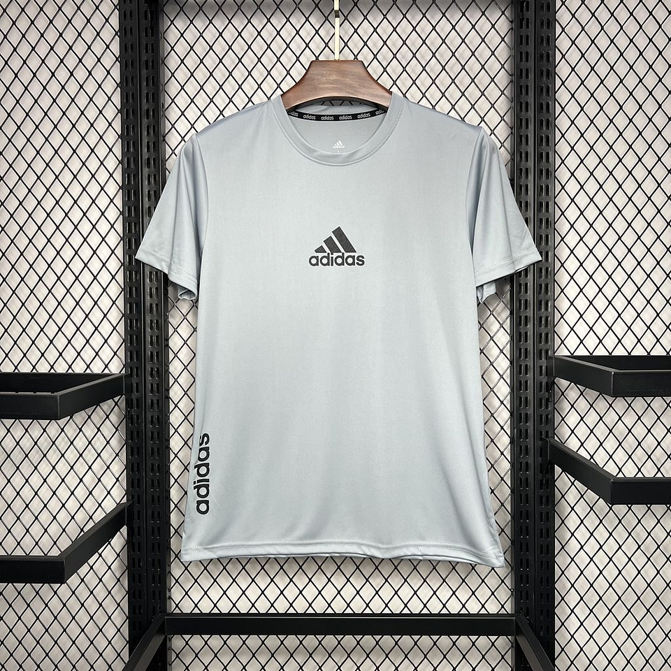 Adidas T-Shirt 5