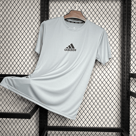 Adidas T-Shirt