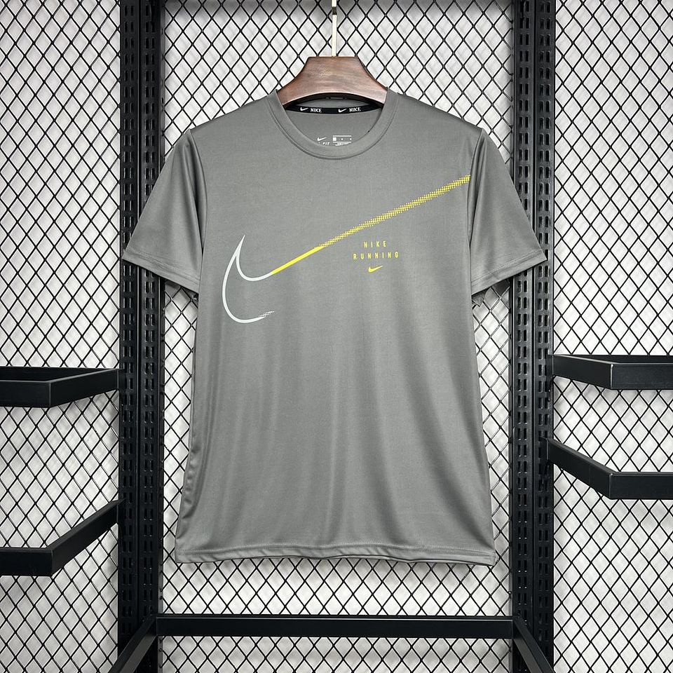 Nike T-Shirt 5