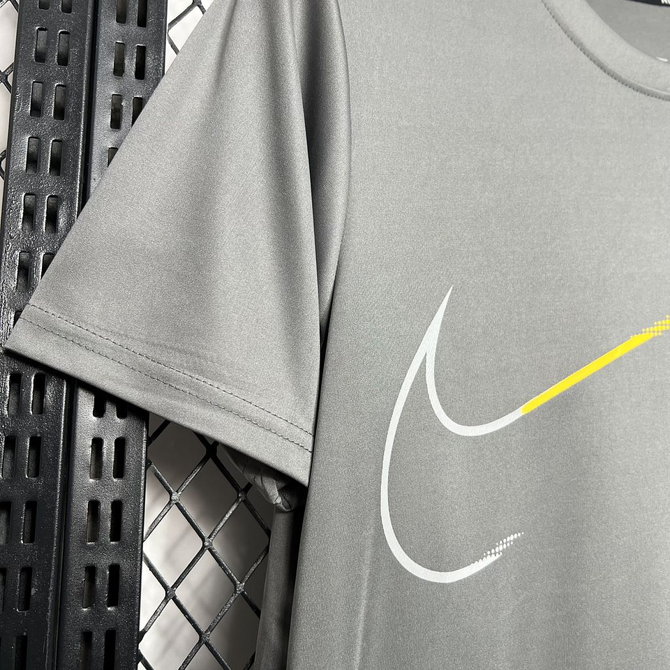 Nike T-Shirt 3