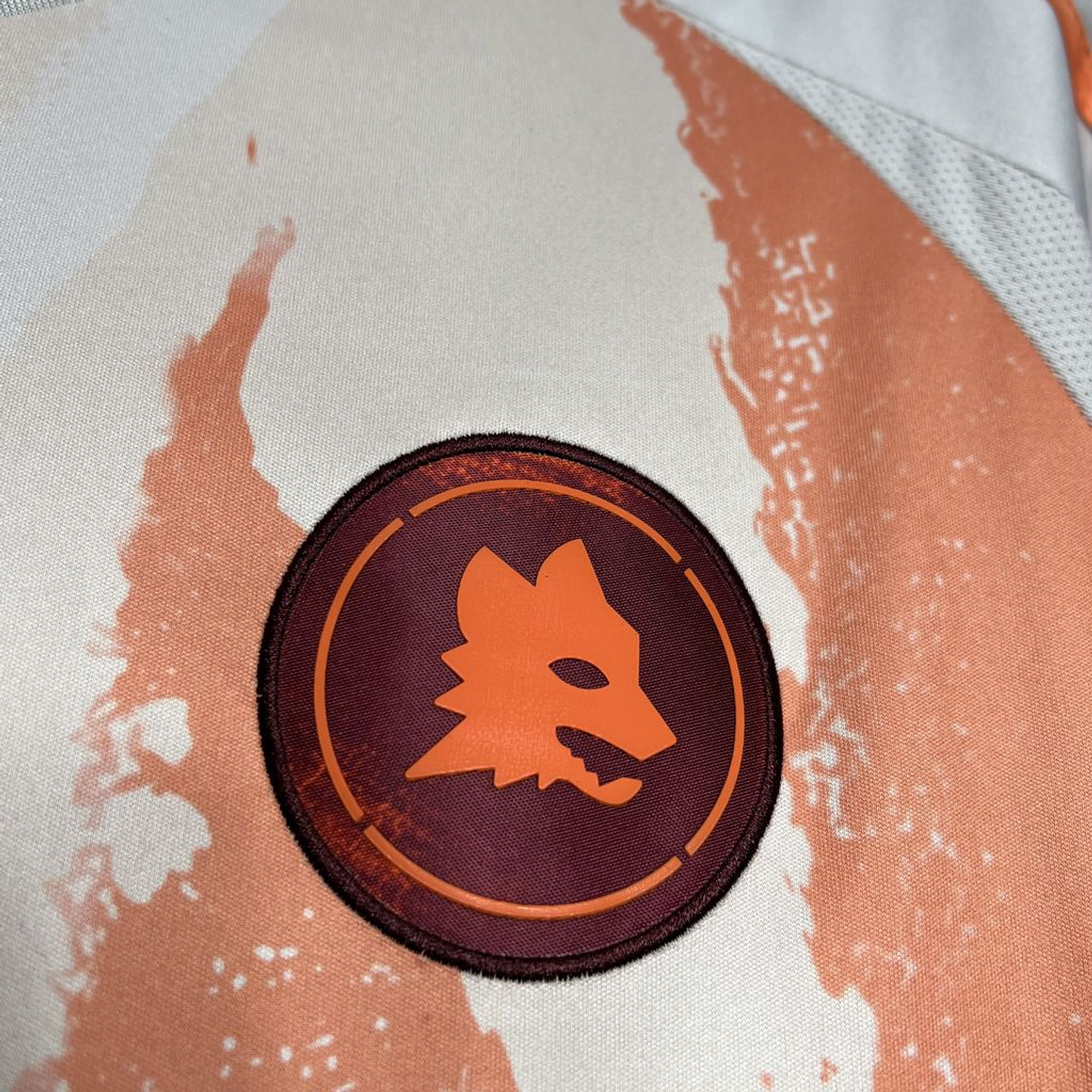 Roma Equipamento Alternativo 2024/25 3