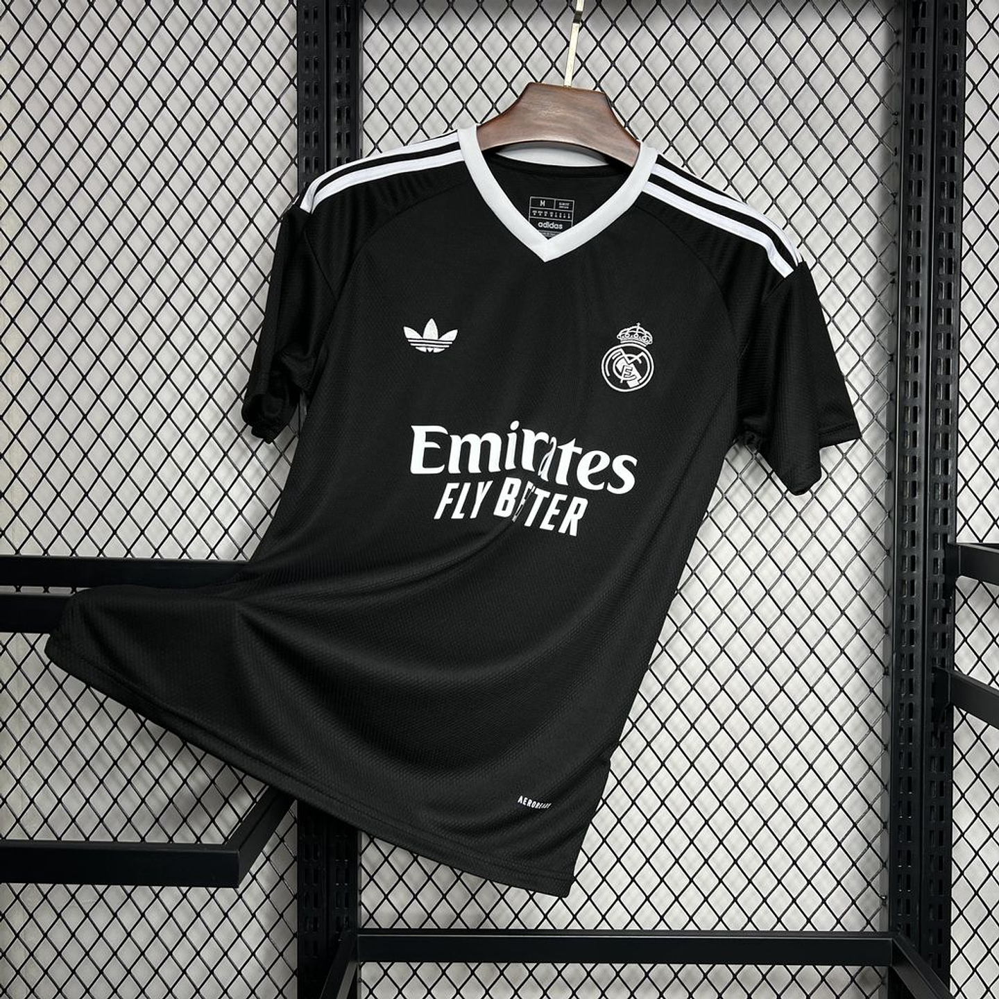 Real Madrid Equipamento Treino 2024/25 1