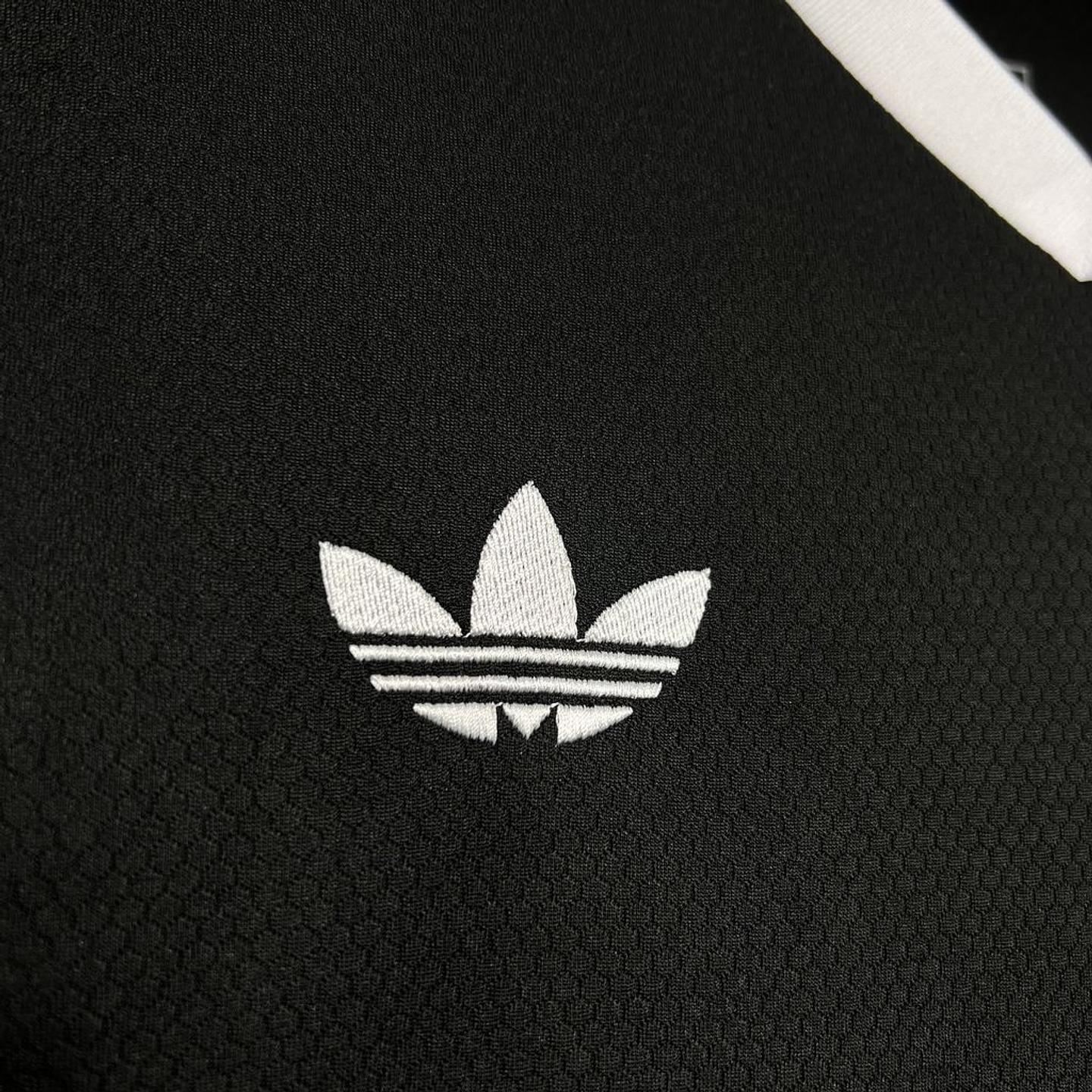 Bayern Munich Equipamento Treino 2024/25 4