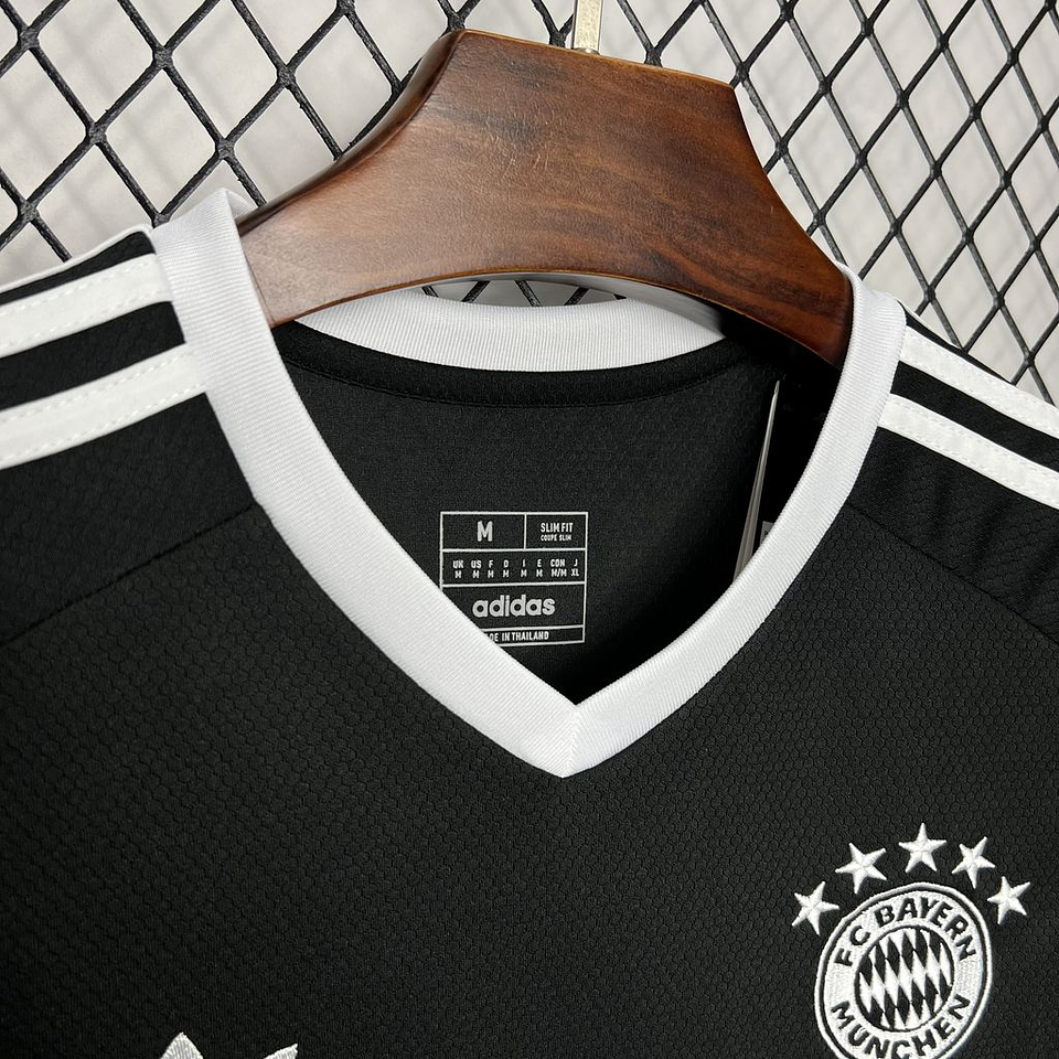 Bayern Munich Equipamento Treino 2024/25 6