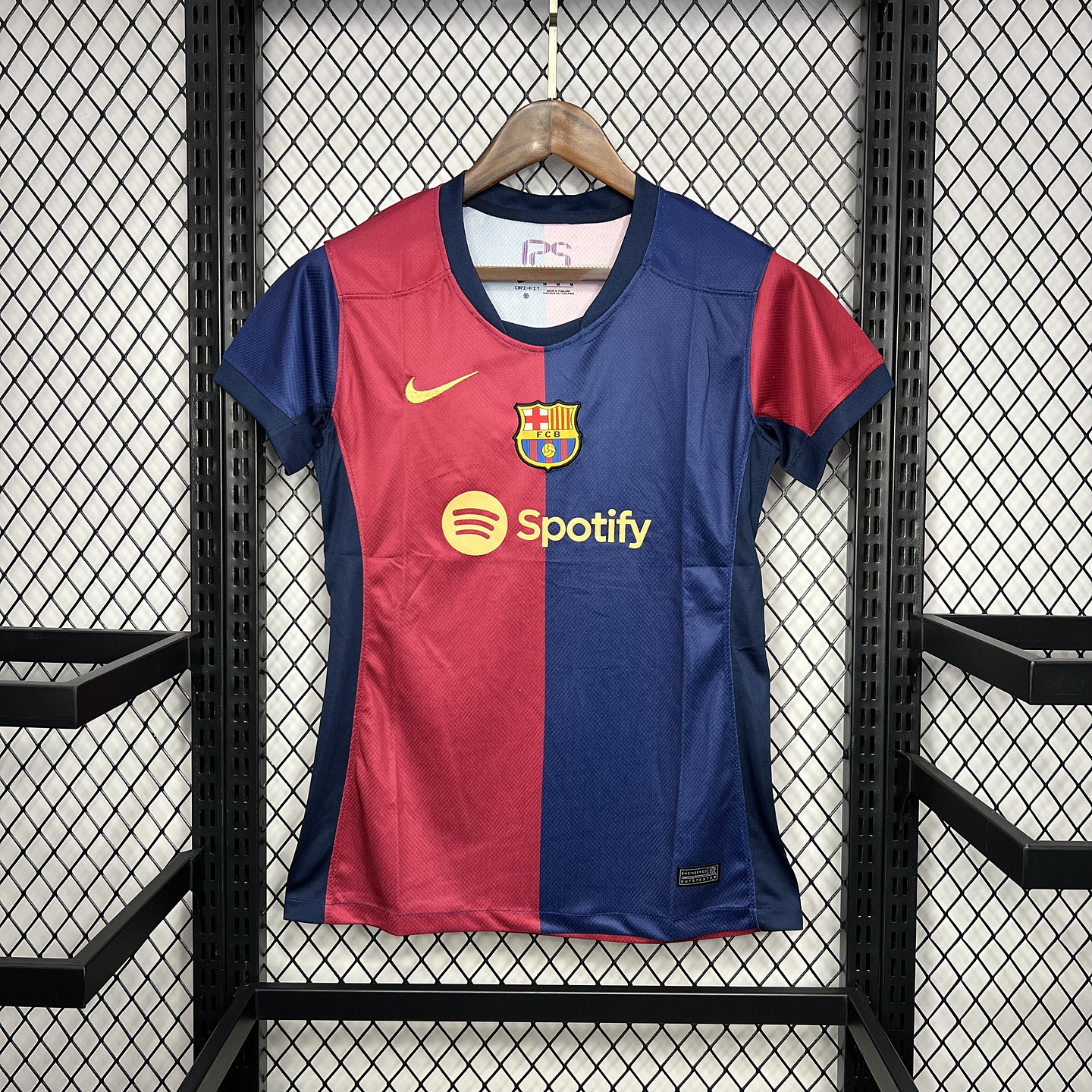 Barcelona Equipamento Principal Mulher 2024/25 1