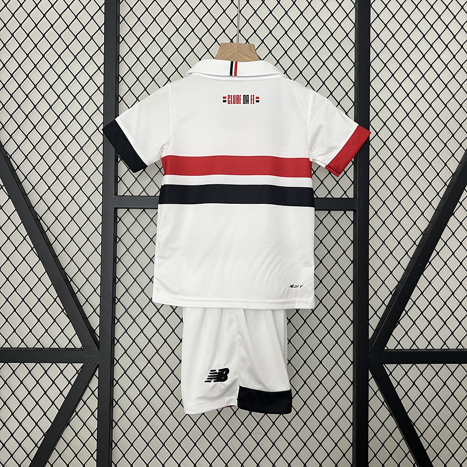 São Paulo Equipamento Principal 2024/25 Kit Criança 2