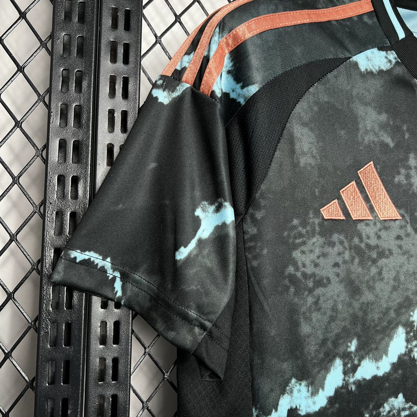 Bayern Munich Equipamento Alternativo 2024/25 7