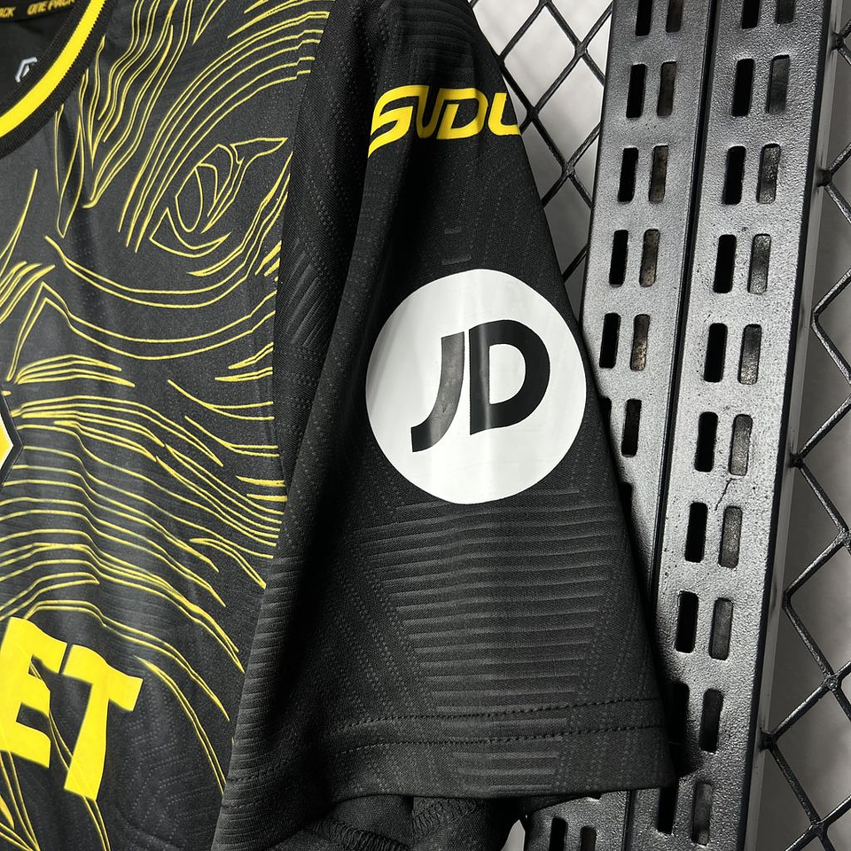 Wolves Equipamento Secundário 2024/25 6