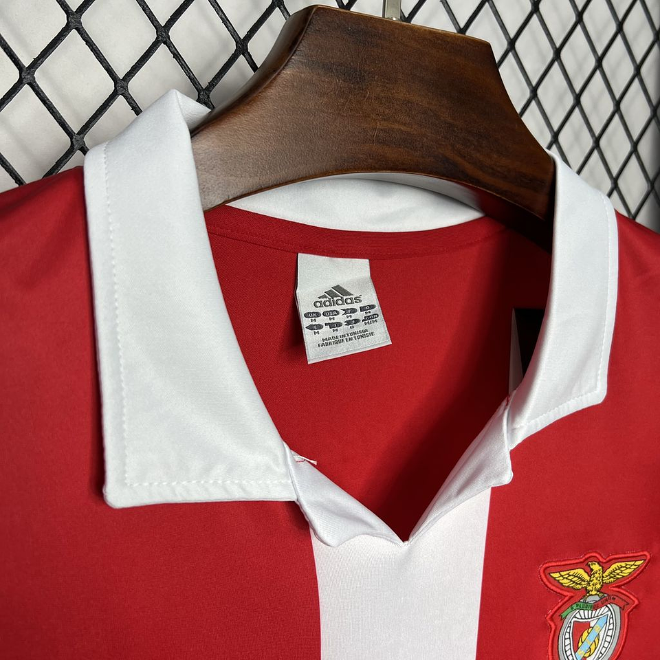 Benfica Equipamento Principal 2004/05 6
