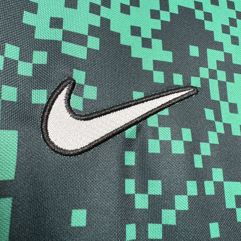 Sporting Equipamento Pré-Jogo 2024/25 4