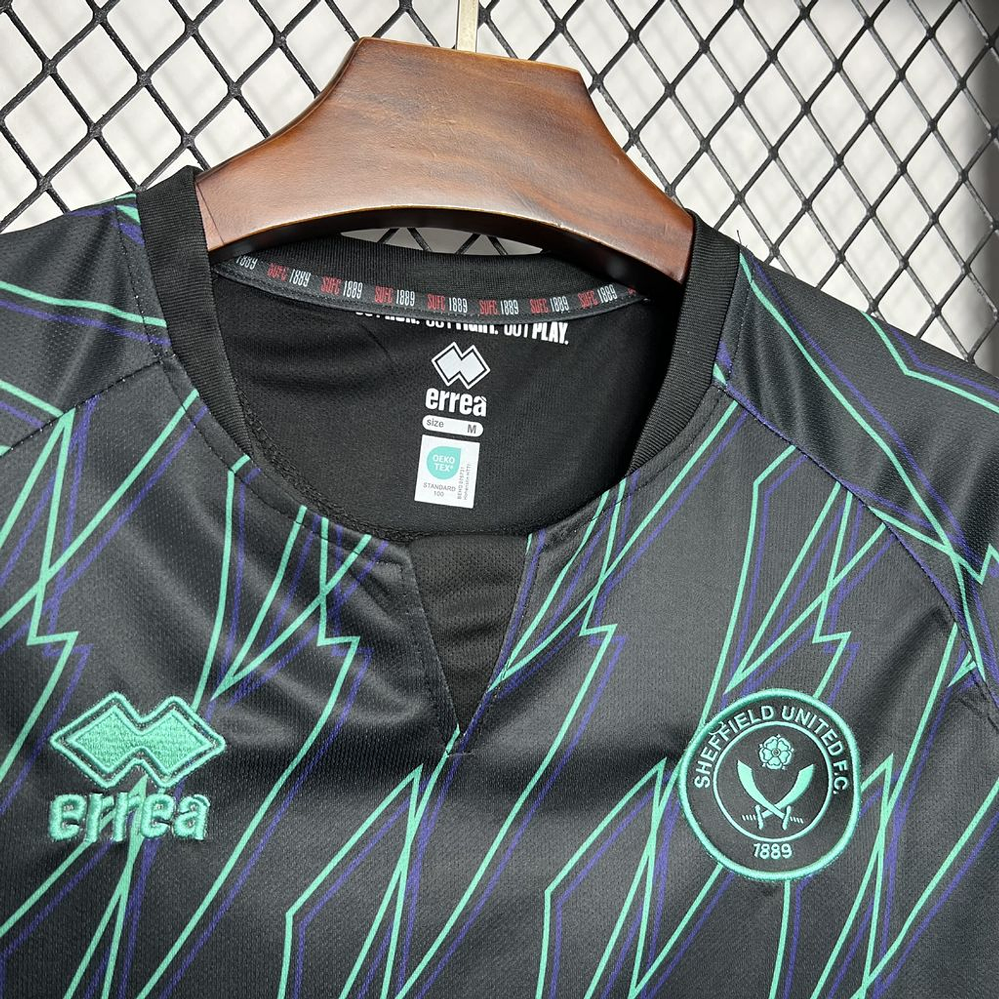 Sheffield United Equipamento Secundário 2024/25 3