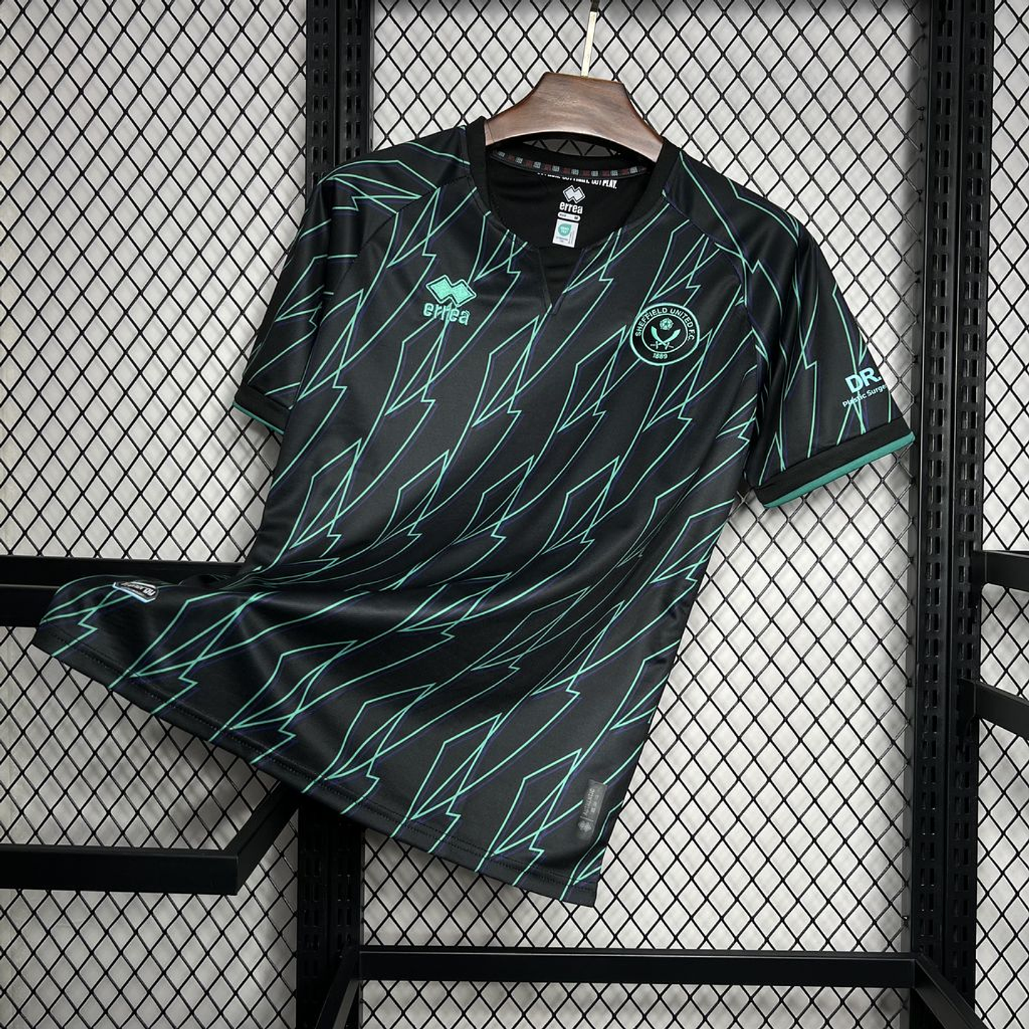 Sheffield United Equipamento Secundário 2024/25 1