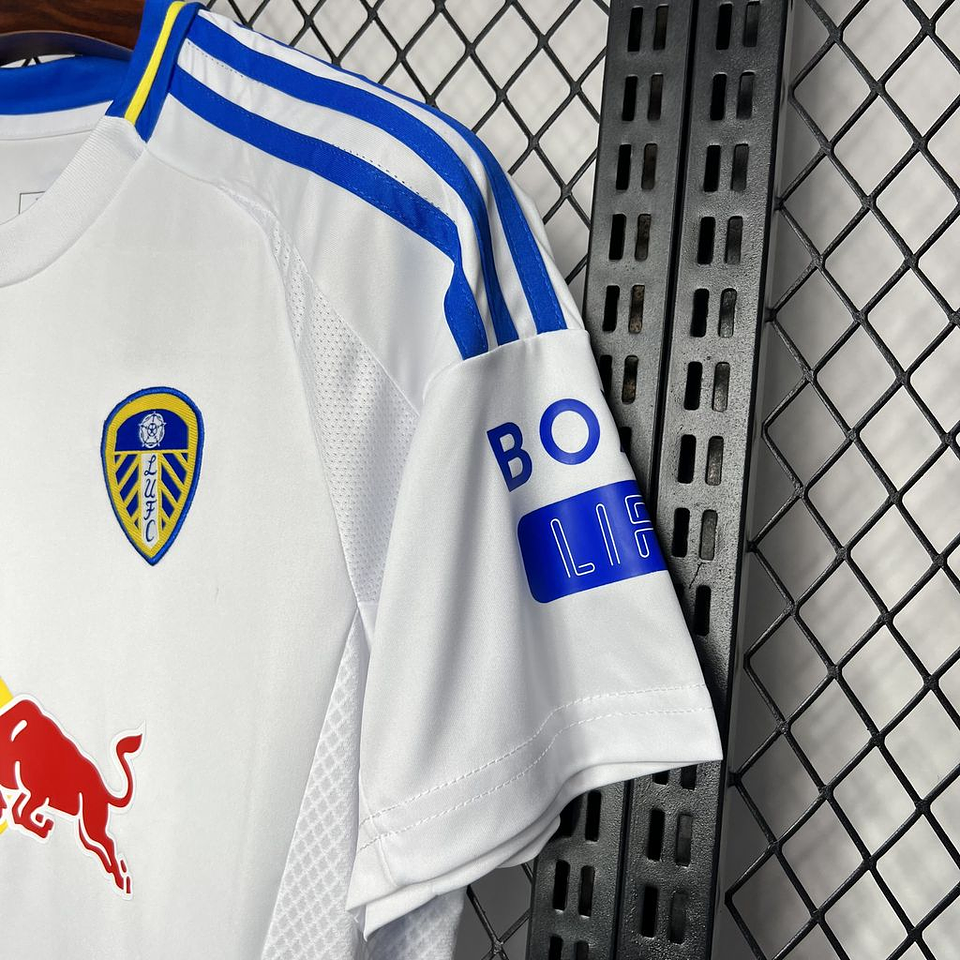 Leeds United Equipamento Principal 2024/25 7