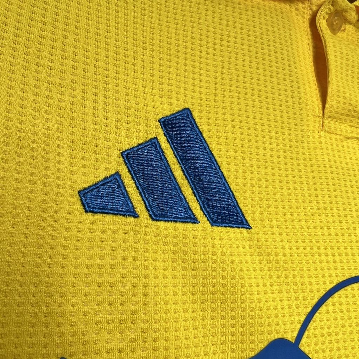 Leeds United Equipamento Secundário 2024/25 4