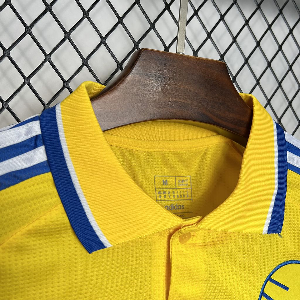 Leeds United Equipamento Secundário 2024/25 5