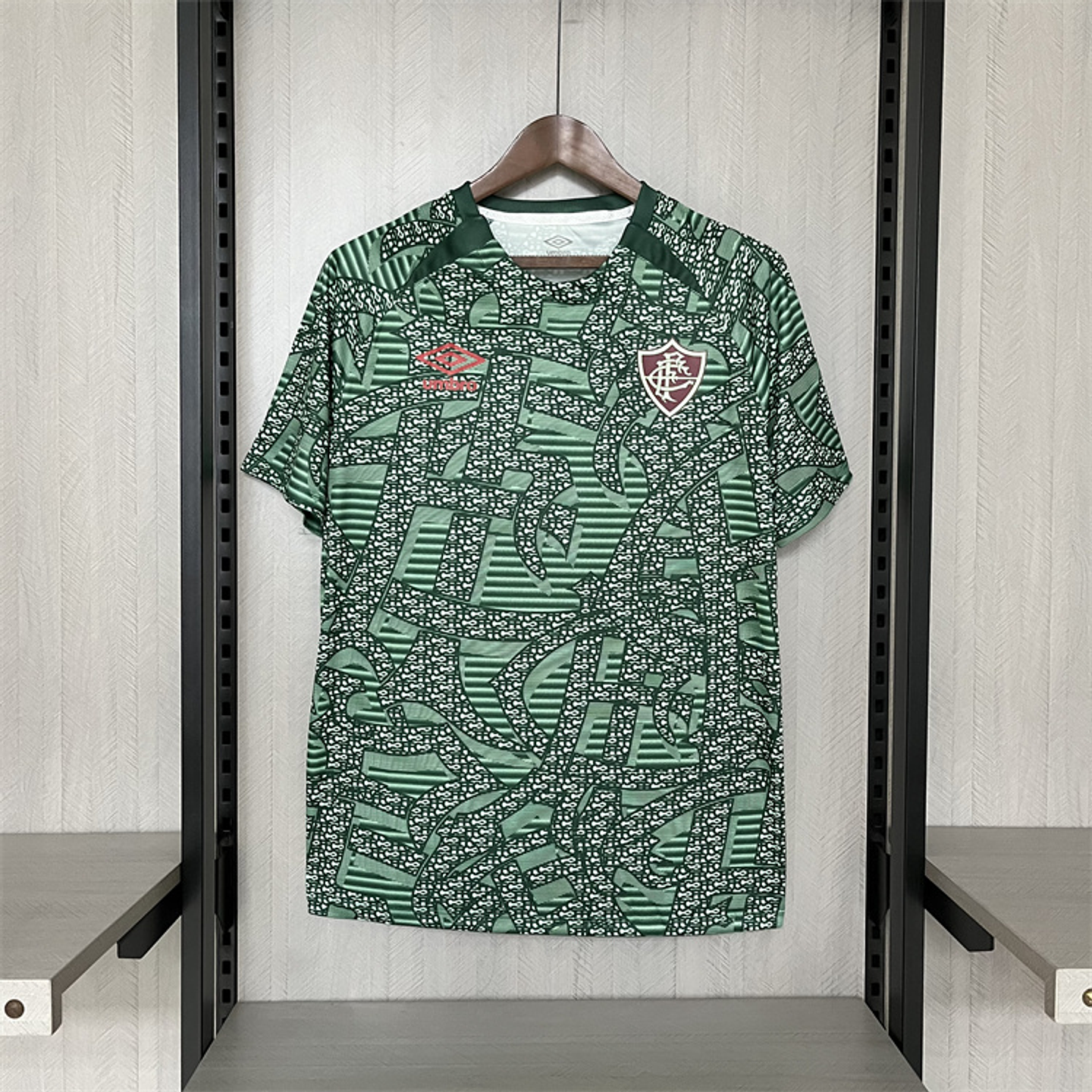 Fluminense Equipamento Pré-Jogo 2024/25 1