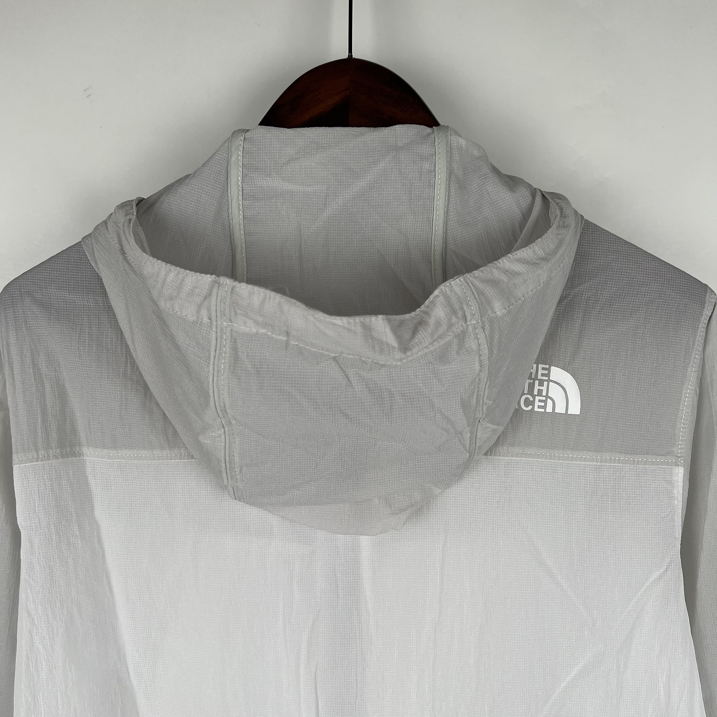 North Face Corta-Vento 4