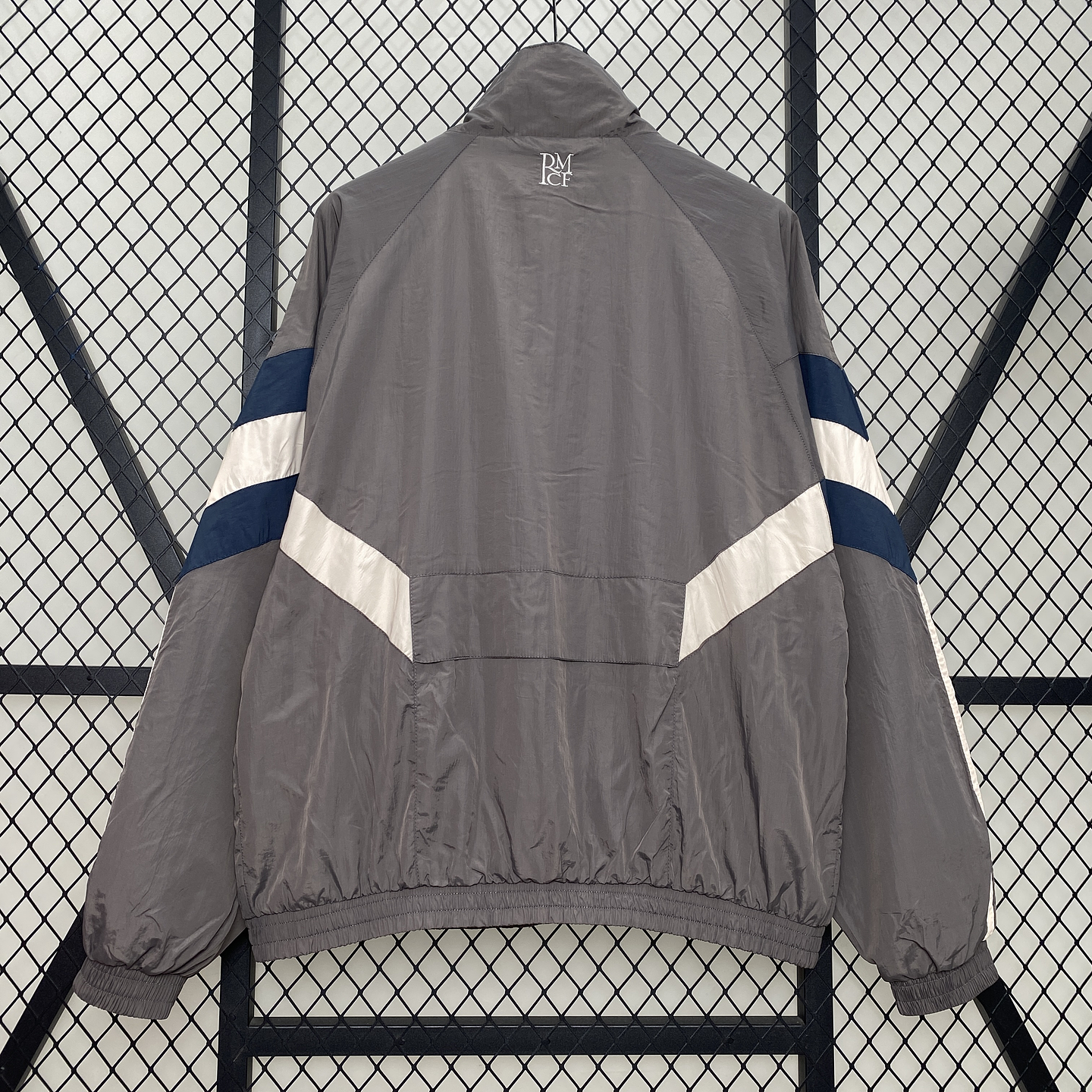 Real Madrid Corta-Vento 2