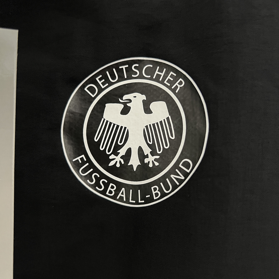 Alemanha Corta-Vento 3