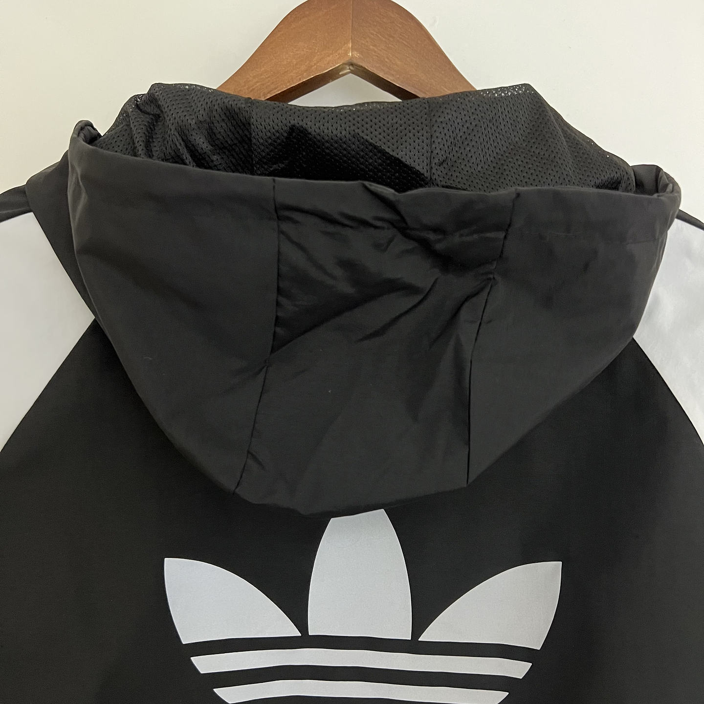 Adidas Corta-Vento 4