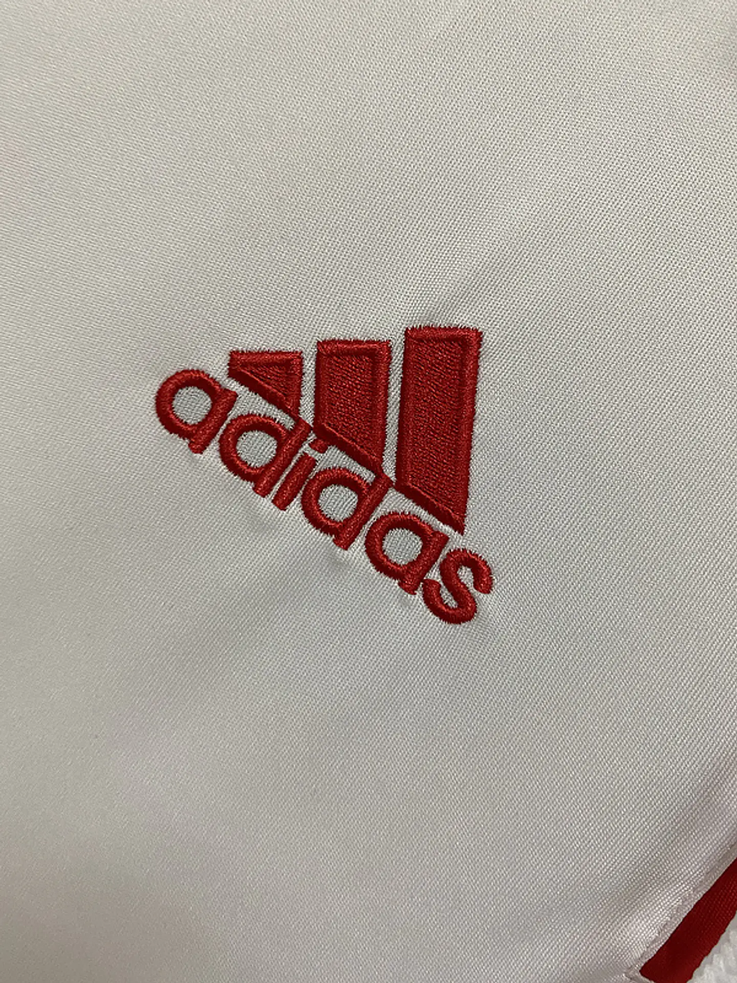 Benfica Equipamento Secundário 2004/05 4