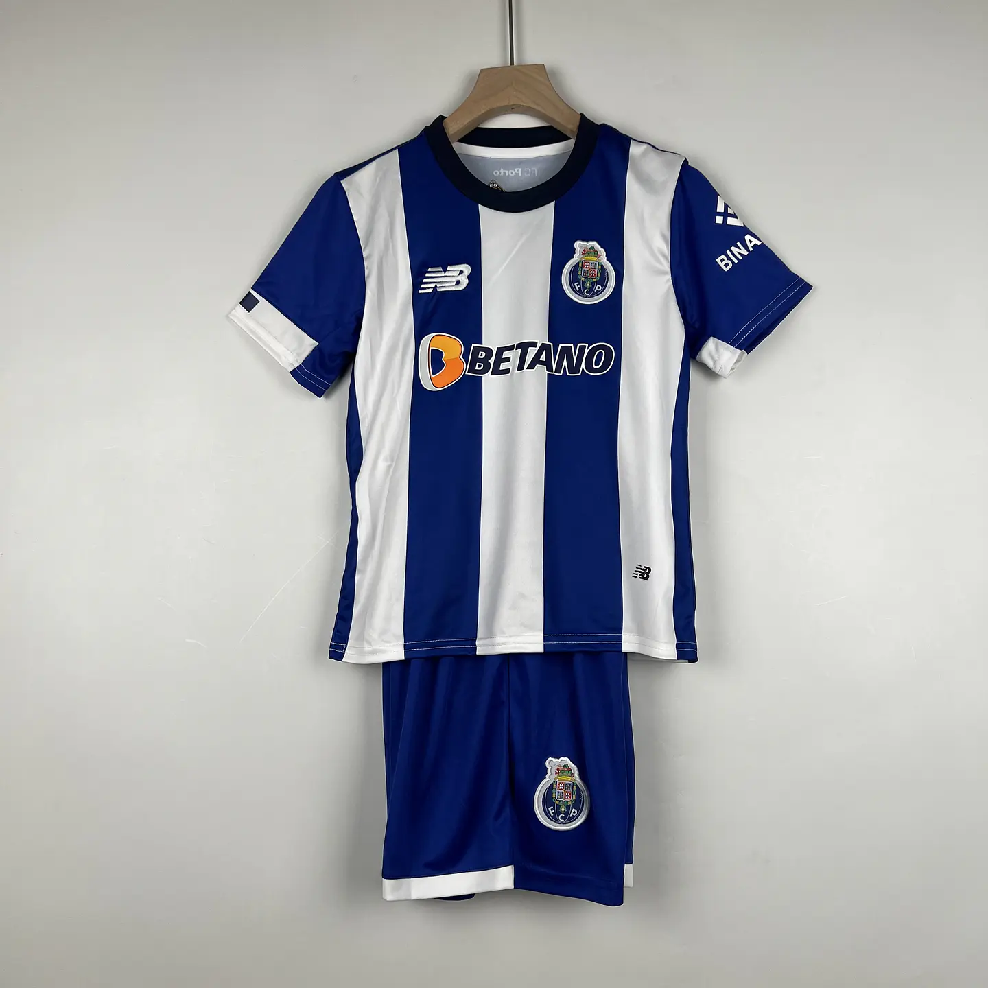 Porto Equipamento Principal 2023/24 Kit Crianca c/ personalização 