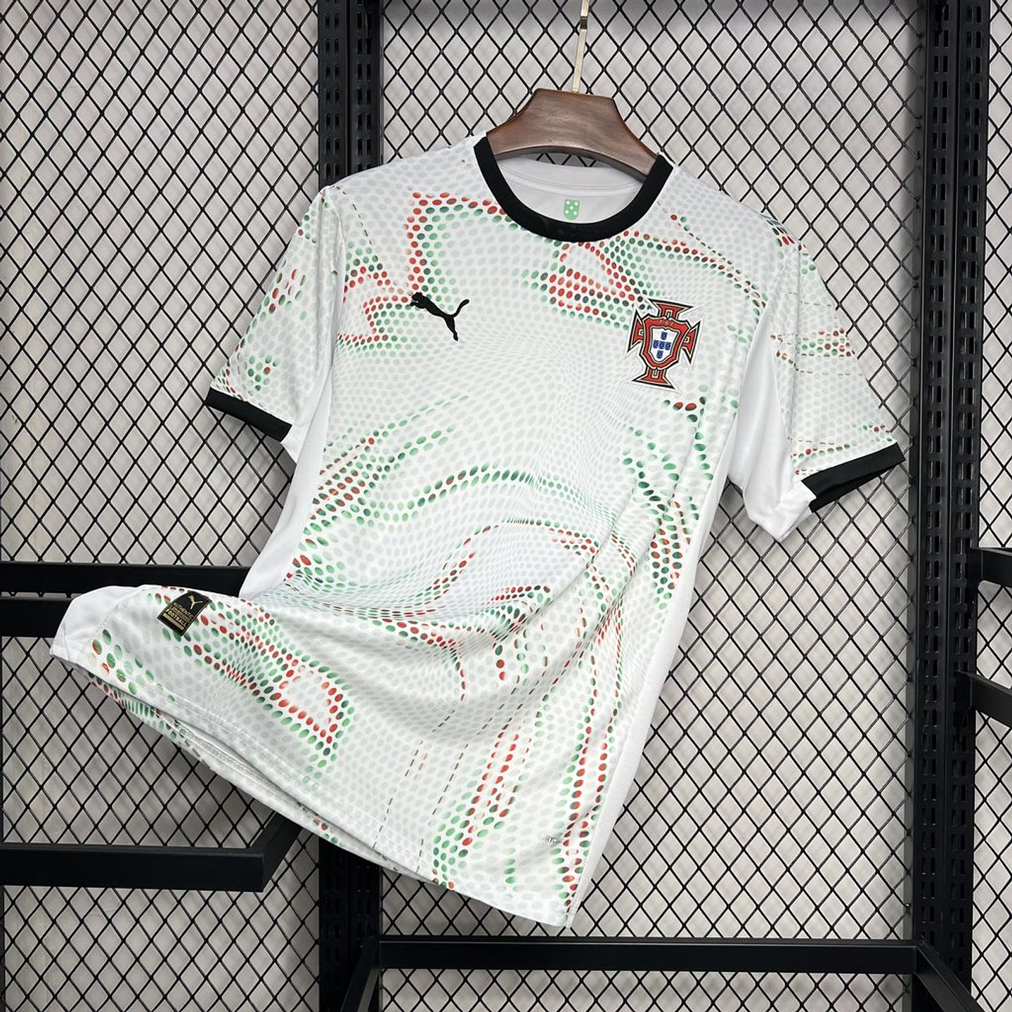 Portugal Equipamento Alternativo 2025/26 1