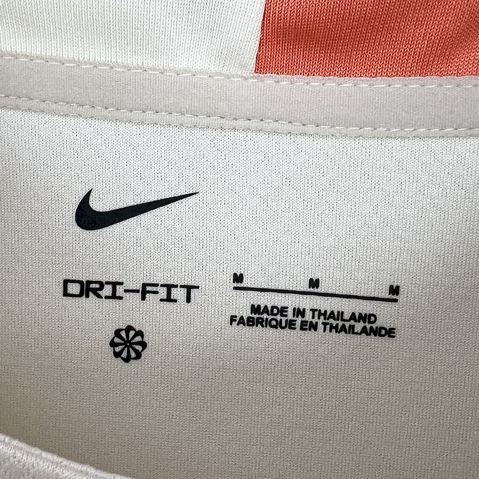 Barcelona Equipamento Pré Jogo 2024/25 5