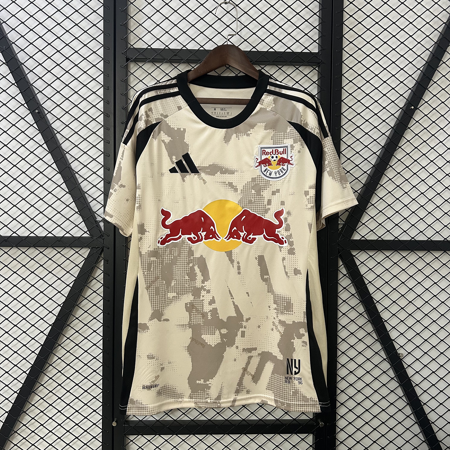New York Red Bulls Equipamento Alternativo 2025/26 1