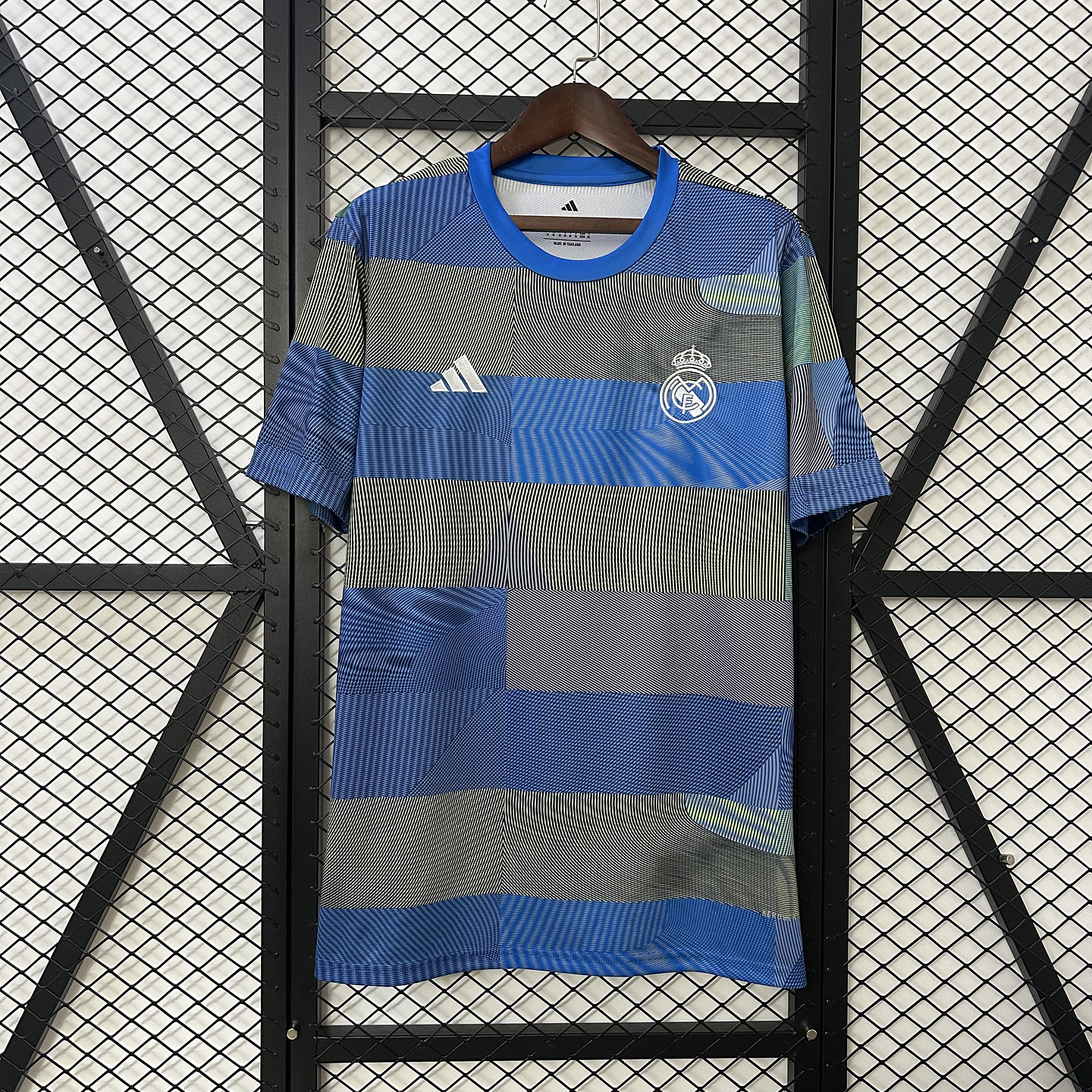 Real Madrid Equipamento Treino 2025/26 1